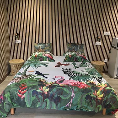 Bed and Breakfast Ti Kaz Hoareau Salazie Exterior foto
