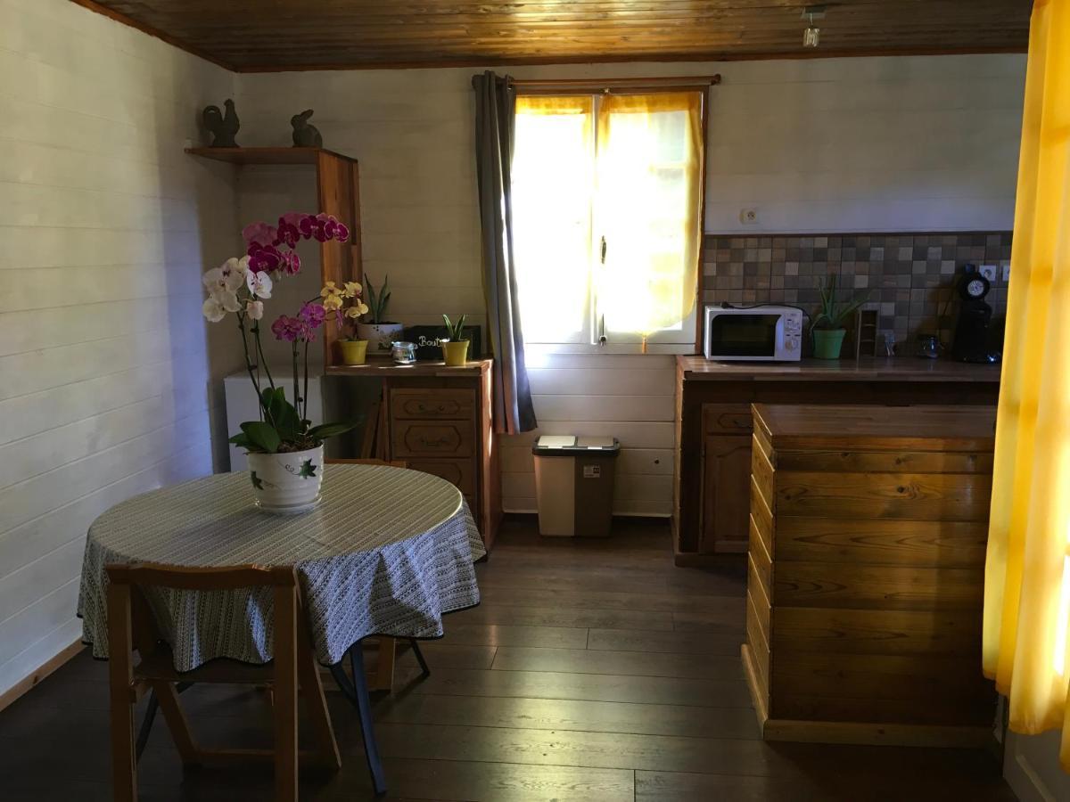 Bed and Breakfast Ti Kaz Hoareau Salazie Exterior foto