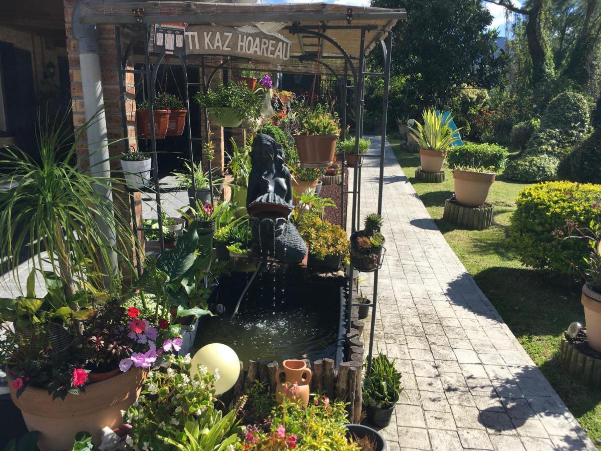 Bed and Breakfast Ti Kaz Hoareau Salazie Exterior foto